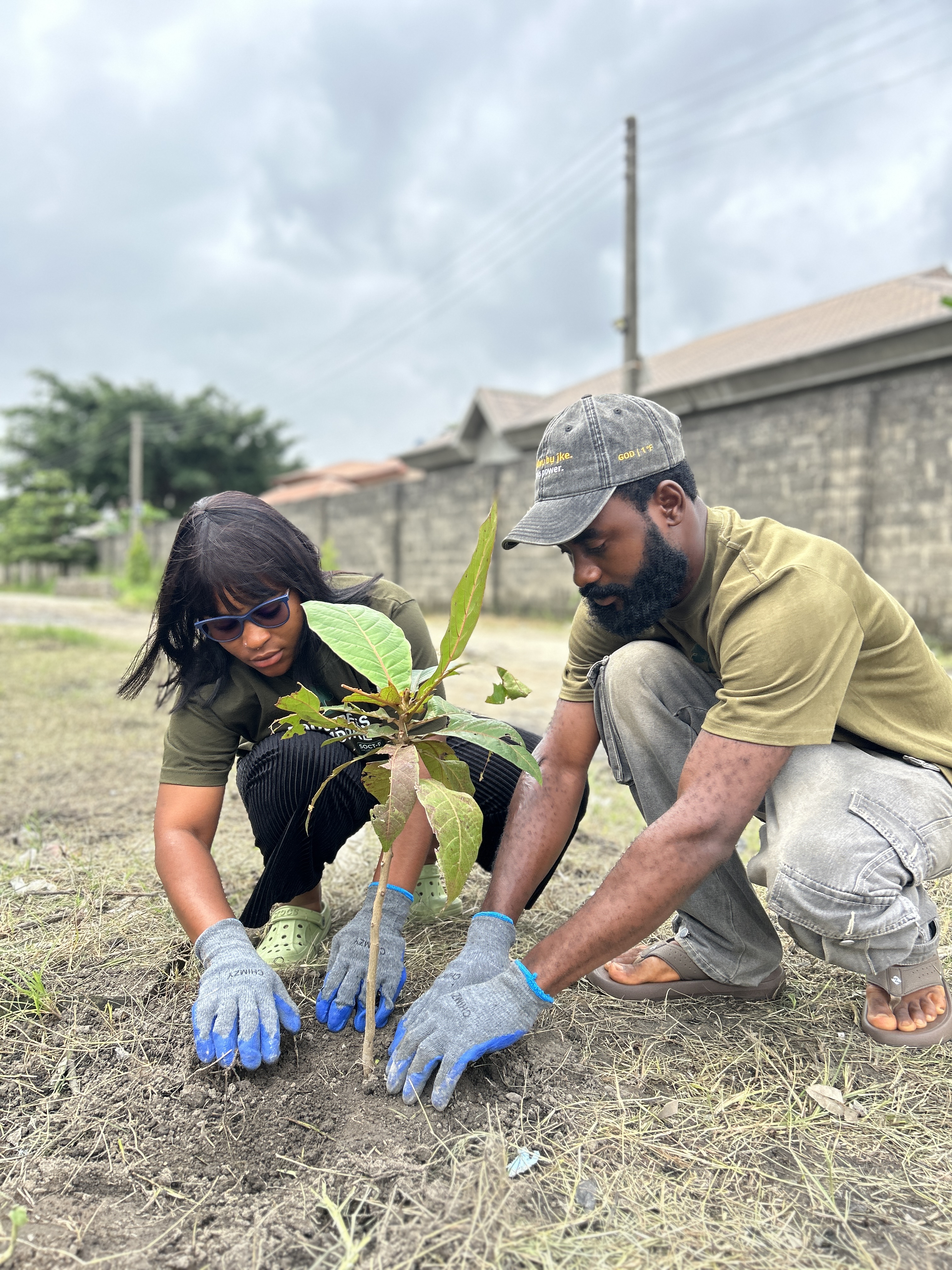 Ezeugo environmental advocate and artist